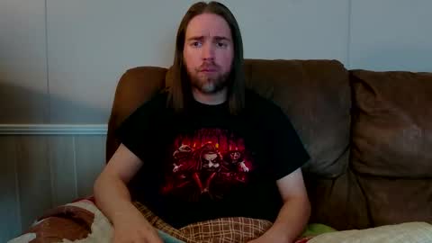 Snapshot of pianoman423 chatting on 03/10/25, 04:07 Jay online show from 03/10/25, 04:07