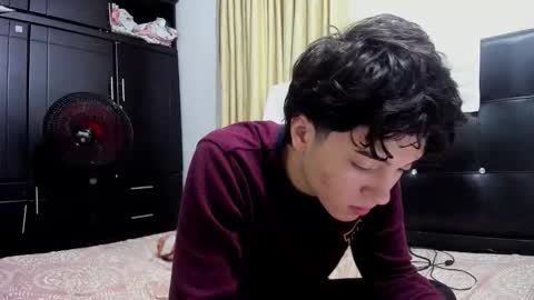 picaszomilos350 online show from 02/06/26, 06:18