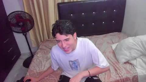 picaszomilos350 online show from 02/12/26, 05:13