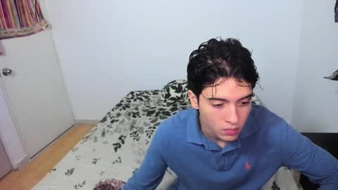 picaszomilos350 online show from 03/01/26, 07:21