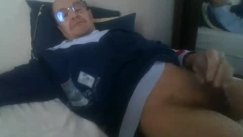 Snapshot of pichoun71 chatting on 12/07/24, 11:07 pichoun71 online show from 12/07/24, 11:07