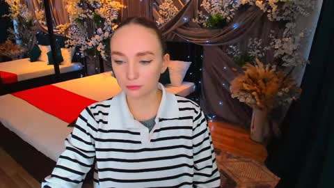 Snapshot of pieceofinspiration chatting on 02/08/25, 10:18 Emelie online show from 02/08/25, 10:18