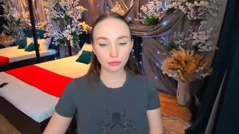 Snapshot of pieceofinspiration chatting on 02/11/25, 10:39 Emelie online show from 02/11/25, 10:39