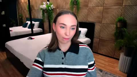 Snapshot of pieceofinspiration chatting on 10/06/25, 04:10 Emelie online show from 10/06/25, 04:10