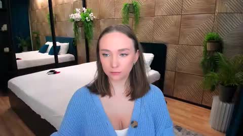 Snapshot of pieceofinspiration chatting on 10/09/25, 10:13 Emelie online show from 10/09/25, 10:13