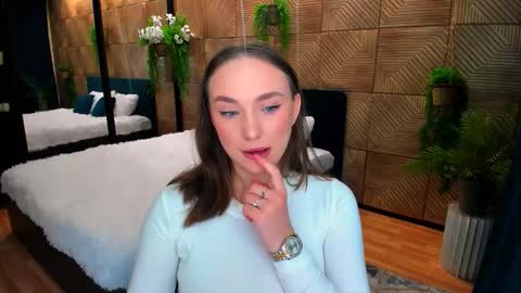 Snapshot of pieceofinspiration chatting on 12/01/25, 04:23 Emelie online show from 12/01/25, 04:23