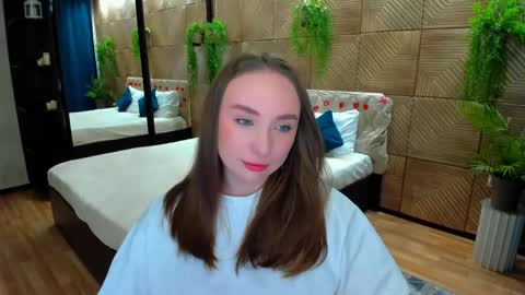 Snapshot of pieceofinspiration chatting on 04/25/26, 10:18 Emelie online show from 04/25/26, 10:18
