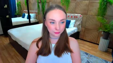 Snapshot of pieceofinspiration chatting on 05/06/26, 04:34 Emelie online show from 05/06/26, 04:34