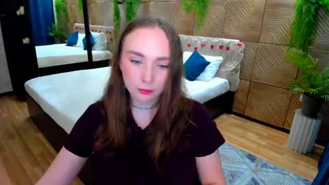 Snapshot of pieceofinspiration chatting on 05/14/26, 04:19 Emelie online show from 05/14/26, 04:19