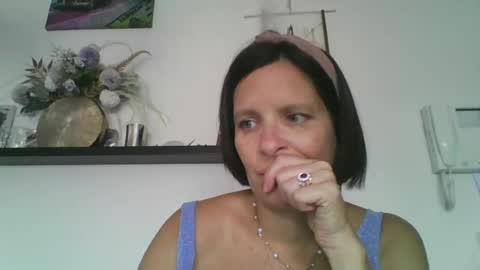 Snapshot of piediniecollant chatting on 07/02/26, 08:42 PIEDINIECOLLANT online show from 07/02/26, 08:42