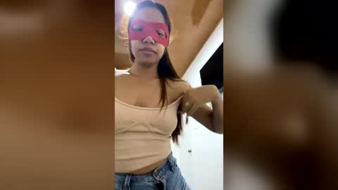 pielcanela101527 online show from 07/08/26, 03:33