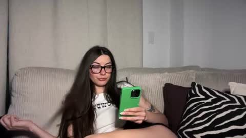 piper online show from 06/10/26, 10:47