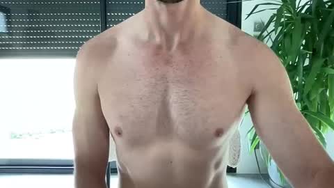 pierre81000 online show from 05/16/26, 02:27