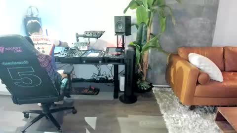 Pierre Fitch online show from 03/02/25, 11:20