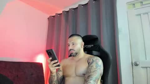 Snapshot of pierrevidal chatting on 07/11/26, 01:08 Pierre online show from 07/11/26, 01:08