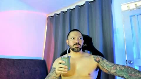 Snapshot of pierrevidal chatting on 07/18/26, 05:06 Pierre online show from 07/18/26, 05:06