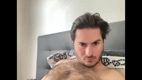 Snapshot of pierrot462900 chatting on 12/13/24, 12:28 pierrot462900 online show from 12/13/24, 12:28