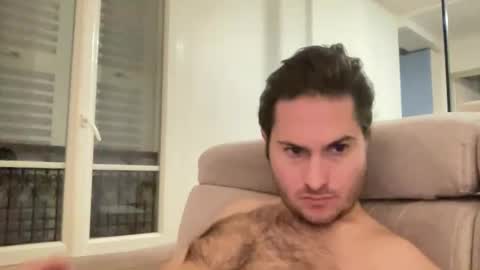 Snapshot of pierrot462900 chatting on 01/22/25, 04:33 pierrot462900 online show from 01/22/25, 04:33