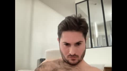 Snapshot of pierrot462900 chatting on 03/06/25, 01:03 pierrot462900 online show from 03/06/25, 01:03