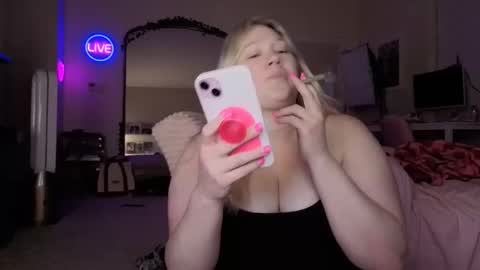 Piggy Rose online show from 04/30/26, 01:01