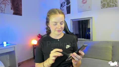 Snapshot of piinkpandora chatting on 09/13/25, 08:41 PiinkPandora online show from 09/13/25, 08:41