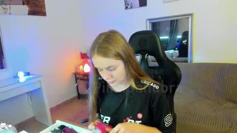 Snapshot of piinkpandora chatting on 11/09/25, 04:16 PiinkPandora online show from 11/09/25, 04:16