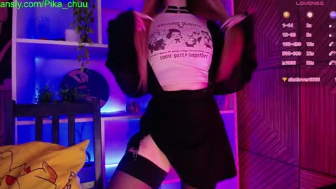 Snapshot of pika_pikaa chatting on 12/08/24, 09:52 Sonya online show from 12/08/24, 09:52