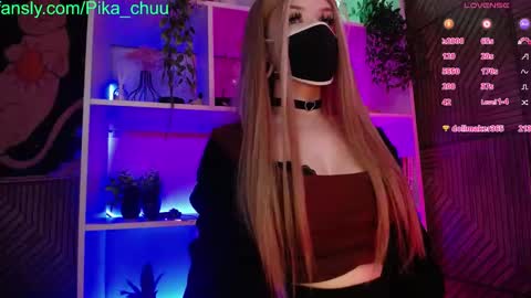 Snapshot of pika_pikaa chatting on 01/22/25, 02:37 Sonya online show from 01/22/25, 02:37
