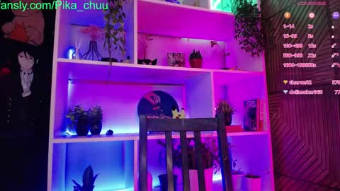Snapshot of pika_pikaa chatting on 01/25/25, 01:43 Sonya online show from 01/25/25, 01:43