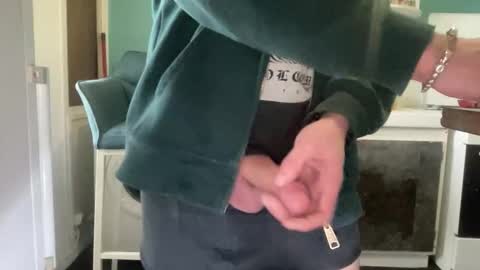 Pikafounes online show from 02/18/26, 02:24