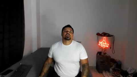 Snapshot of pikoro_gomez chatting on 07/17/26, 01:01 pikoro_gomez online show from 07/17/26, 01:01