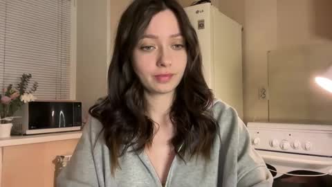 Trisha     online show from 11/17/25, 02:56