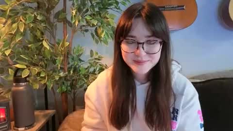 PilloGoddess online show from 05/07/26, 10:09