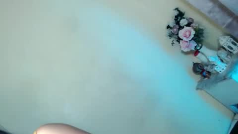 Snapshot of pillow_whispers chatting on 10/11/25, 01:53 jane online show from 10/11/25, 01:53