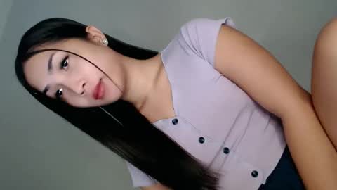 Snapshot of pillow_whispers chatting on 02/19/26, 10:06 jane online show from 02/19/26, 10:06