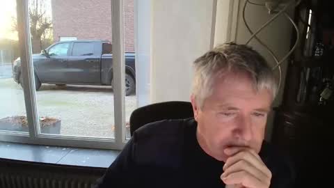 piloontje online show from 12/01/25, 07:57