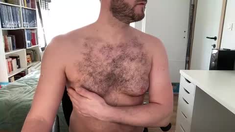 pilou online show from 03/28/26, 03:33