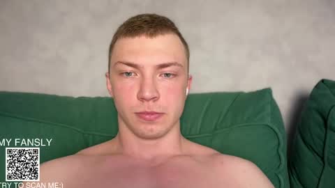 Snapshot of pimple_gang chatting on 05/29/26, 03:37 Sasha online show from 05/29/26, 03:37