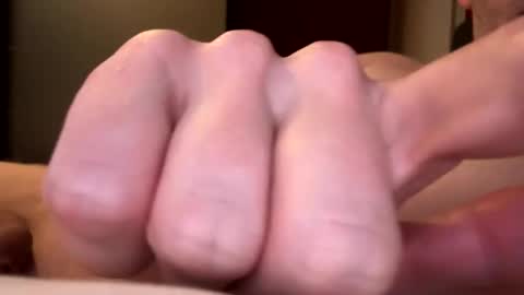 Snapshot of pimptheride chatting on 02/13/26, 10:22 Bee online show from 02/13/26, 10:22