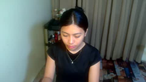 Snapshot of pinay_aangel chatting on 05/10/26, 11:10 pinay_aangel online show from 05/10/26, 11:10