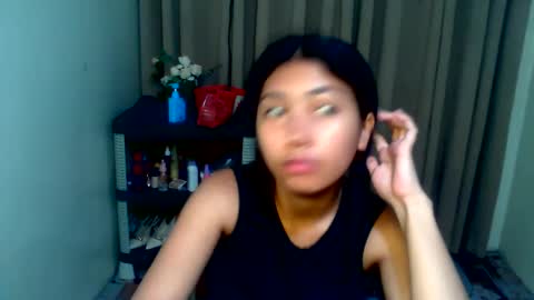 Snapshot of pinay_aangel chatting on 05/15/26, 11:23 pinay_aangel online show from 05/15/26, 11:23