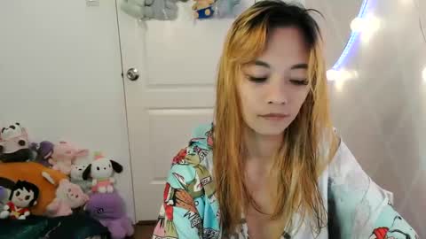 Snapshot of pinay_beauty14 chatting on 01/11/25, 01:16 pinay beauty14 online show from 01/11/25, 01:16