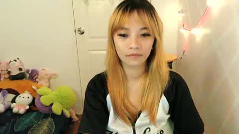 Snapshot of pinay_beauty14 chatting on 01/11/25, 02:25 pinay beauty14 online show from 01/11/25, 02:25