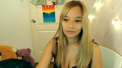 Snapshot of pinay_beauty14 chatting on 02/08/25, 01:11 pinay beauty14 online show from 02/08/25, 01:11