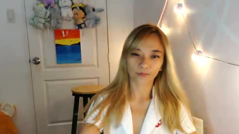 Snapshot of pinay_beauty14 chatting on 02/28/25, 02:09 pinay beauty14 online show from 02/28/25, 02:09