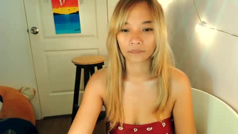 Snapshot of pinay_beauty14 chatting on 03/06/25, 01:48 pinay beauty14 online show from 03/06/25, 01:48