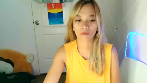 Snapshot of pinay_beauty14 chatting on 03/11/25, 03:45 pinay beauty14 online show from 03/11/25, 03:45