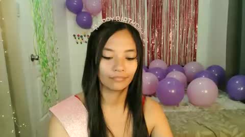 Snapshot of pinay_beauty14 chatting on 05/14/26, 12:06 pinay beauty14 online show from 05/14/26, 12:06