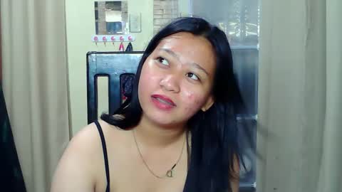Snapshot of pinay_dhalia chatting on 09/09/25, 01:49 Dhalia online show from 09/09/25, 01:49