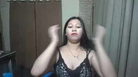 Snapshot of pinay_dhalia chatting on 11/04/25, 12:15 Dhalia online show from 11/04/25, 12:15